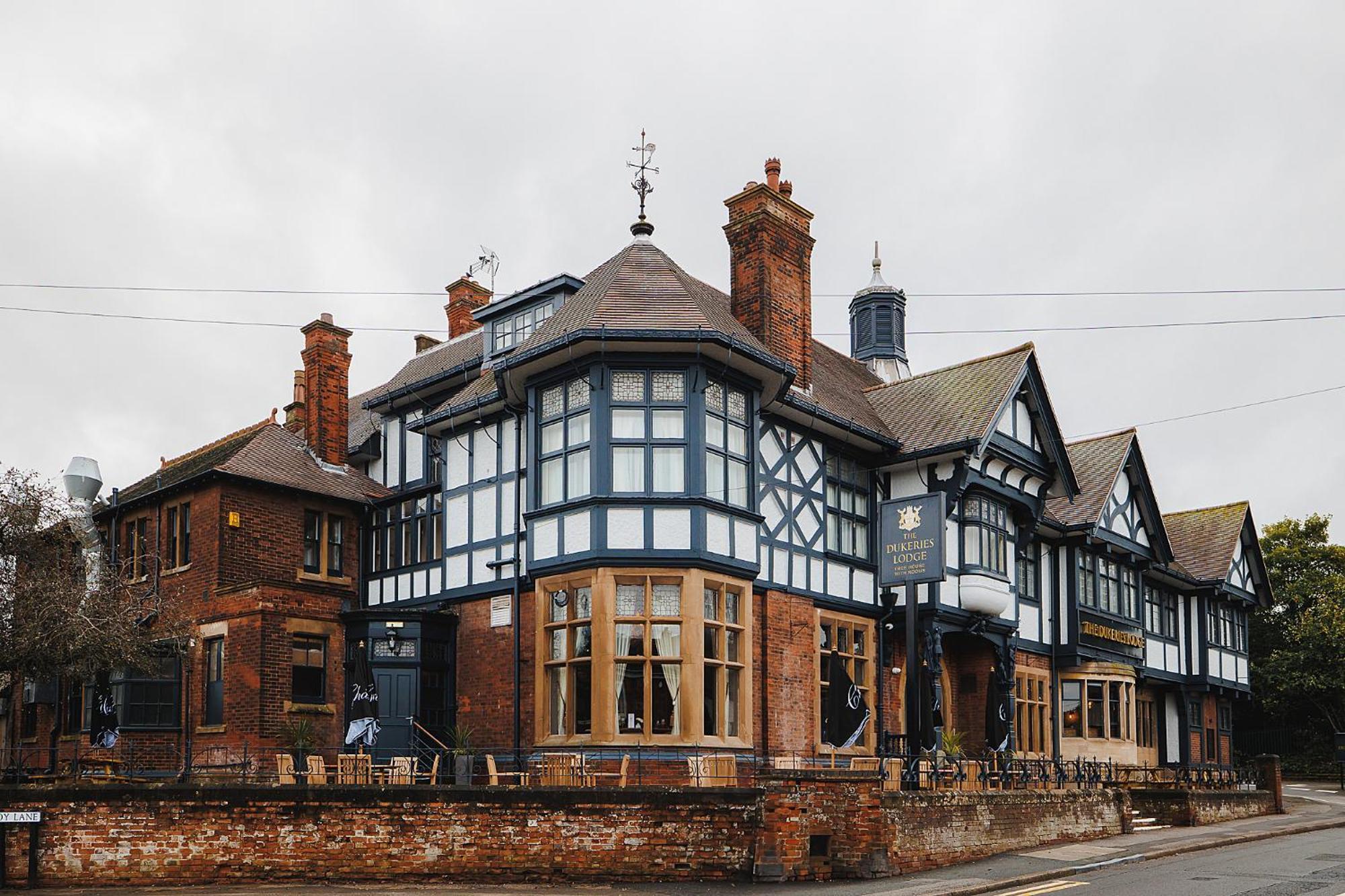 The Dukeries Lodge, Edwinstowe, Nottinghamshire Екстер'єр фото