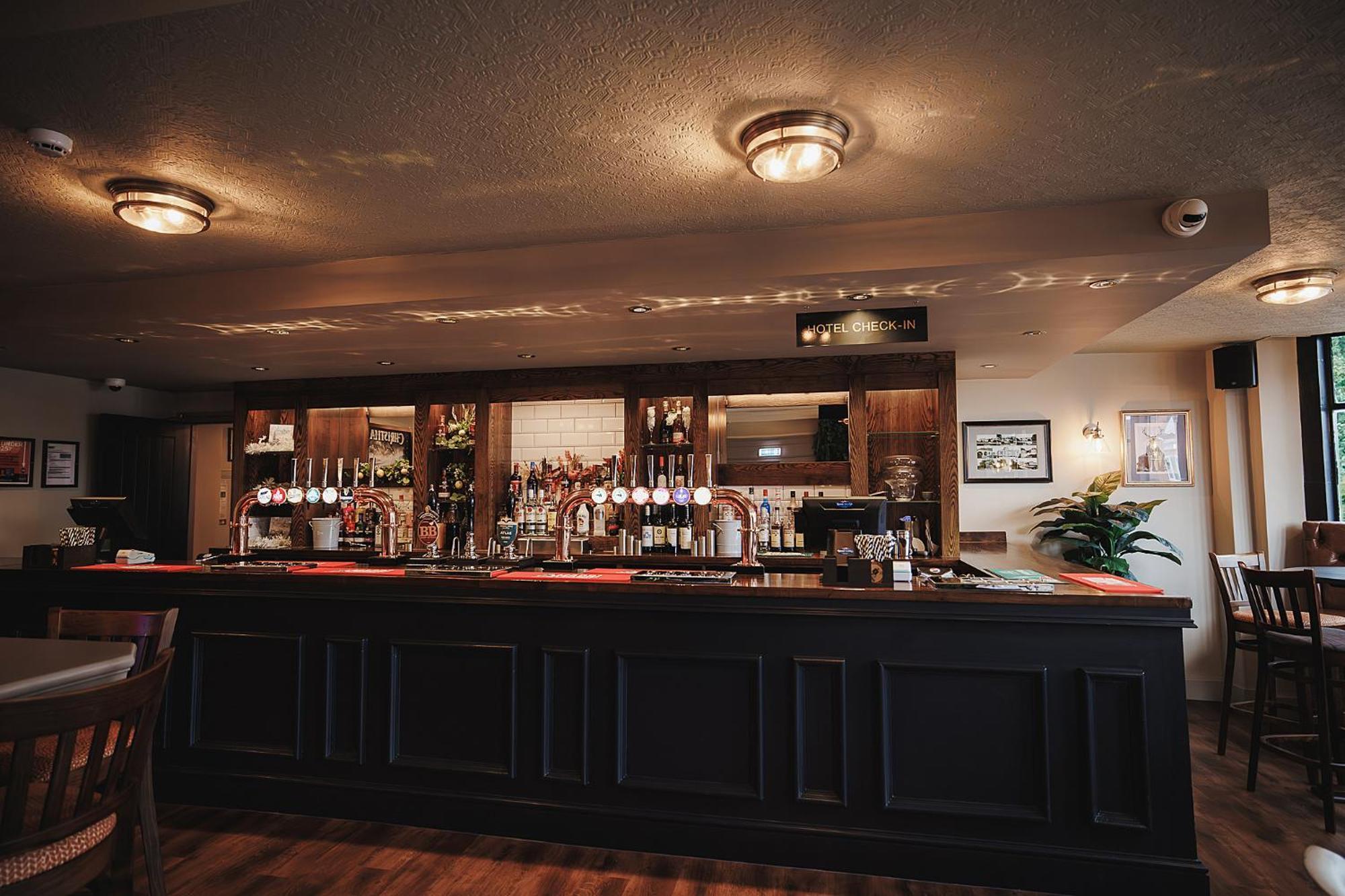 The Dukeries Lodge, Edwinstowe, Nottinghamshire Екстер'єр фото
